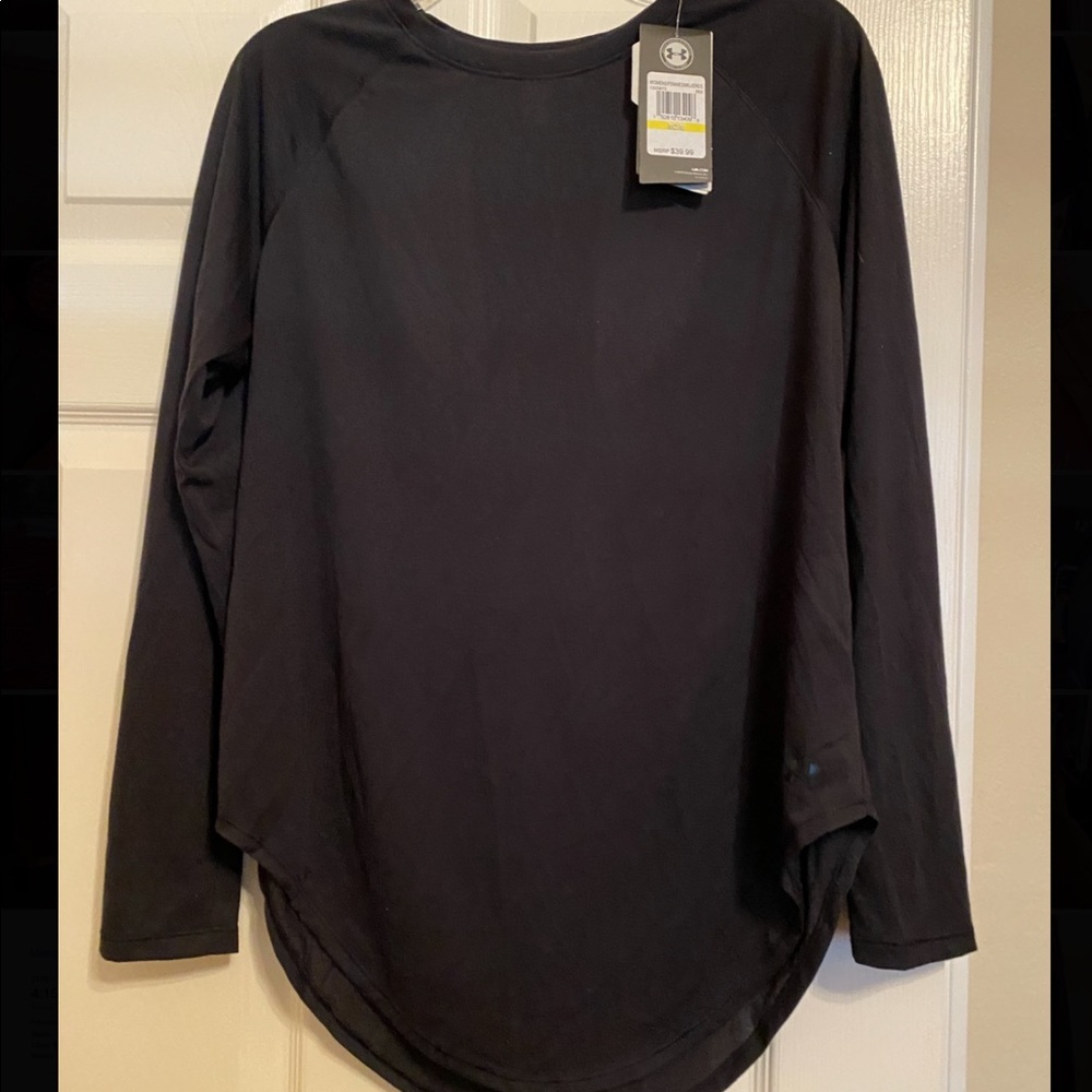 Women’s Under Armour Shirt NWT